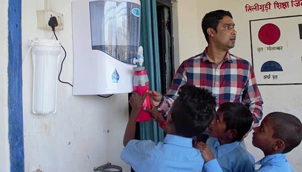 Community-Service-07-600x342